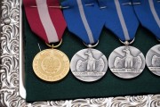 Medale na srebrnej tacy