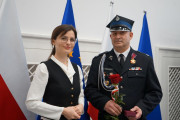 Wojewoda wielkopolska Agata Sobczyk z odznaczonym Krzyżem Zasługi