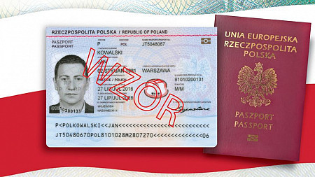 Główna strona paszportu ze zdjęciem i danymi