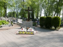 zdjęcie grobu Powstańców Wielkopolskich w Łobżenicy