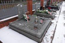 zdjęcie grobu dwóch żołnierzy 28 Pułku Piechoty z 1939 r. w Grabowie nad Prosną