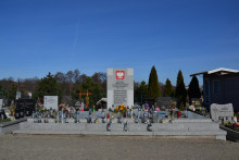 zdjęcie grobu Polaków rozstrzelanych przez Niemców. Włoszakowice