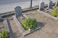 zdjęcie grobu siostry zakonnej Leokadii Radegundis Osińskiej - ofiary terroru niemieckiego. Bojanowo