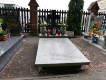 zdjęcie grobu Zbigniewa Adama Iwańczuka we Wronkach - ofiary terroru stalinowskiego