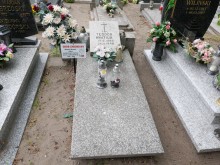 zdjęcie grobu Teodora Hnatiuka we Wronkach - ofiary terroru stalinowskiego