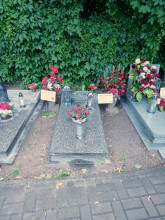 zdjęcie grobu Zenona Rosołowicza we Wronkach - ofiary terroru stalinowskiego