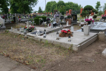 zdjęcie grobu żołnierzy Wojska Polskiego poległych w II wojnie światowej w Wieleniu