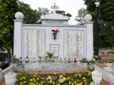 zdjęcie grobu Powstańców Wielkopolskich w Świerczynie