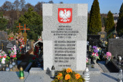 zdjęcie grobu Polaków rozstrzelanych przez Niemców. Włoszakowice
