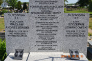 zdjęcie grobu Powstańców Wielkopolskich w Krzywiniu