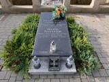 zdjęcie grobu Polaków rozstrzelanych przez Niemców. II wojna światowa.Buk
