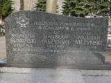 zdjęcie mogiły harcerzy zamordowanych w 1939 r. w Kłecku
