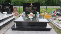 Grób 4 ofiar terroru niemieckiego w Nekli