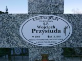 zdjęcie grobu Powstańca Wielkopolskiego Wojciecha Przysiudy w Winnej Górze