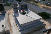 zdjęcie grobu pomordowanych Polaków. Kazimierz Biskupi