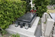 zdjęcie grobu księdza Mateusza Zabłockiego w Gnieźnie