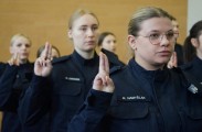 W Komendzie Wojewódzkiej Policji w Poznaniu odbyło się uroczyste ślubowanie nowo przyjętych funkcjonariuszy