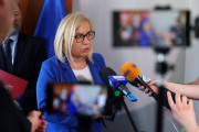 pytania od dziennikarzy do Ministry Hennig-Kloski