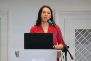 Agnieszka Dąbrowska-Uss z Ministerstwa Finansów mówi o prostym jęzuku w urzędach