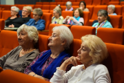 seniorzy podczas wykładów leśnych