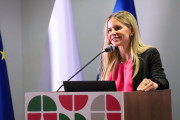 Przemawia Ministra Gajewska