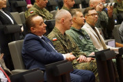 wicewojewoda Maciejewski podczas konferencji „Wojsko-Samorząd”