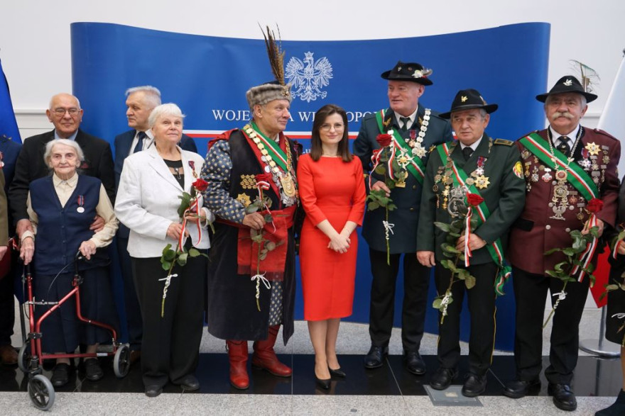 wojewoda wspólnie z odznaczonymi