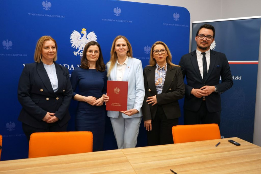 wspólne zdjęcie z włodarzami Gminy Jarocin